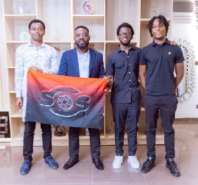  Ibrahim Mahama Jr (right)  with his two other co-founders, and businessman, Richard Nii Armah Quaye,(2nd left)