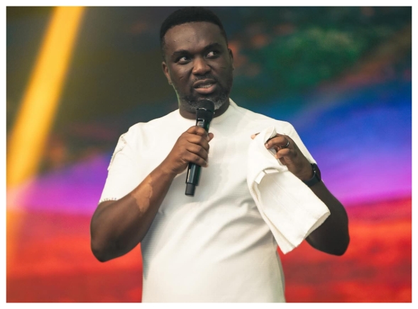 Christmas with Joe Mettle comes off tonight