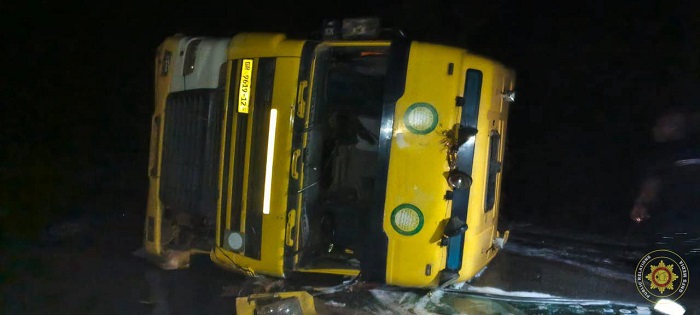 Fuel tanker overturns at Fume after brake failure