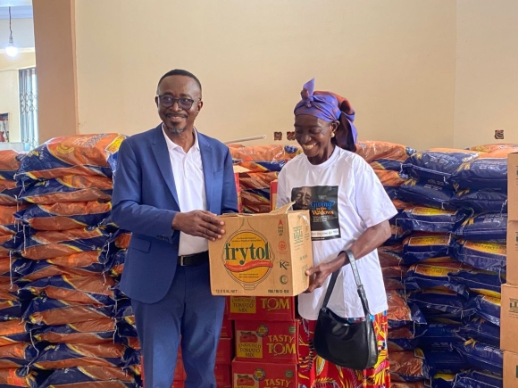 Sametro Company donates to widows