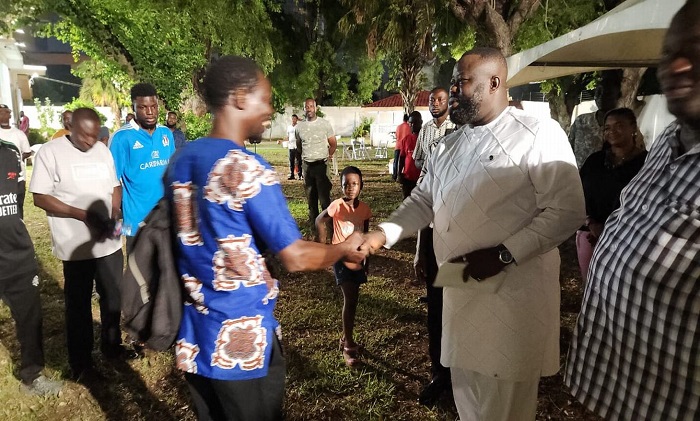 AMA Chief Executive rewards 24-hour sanitation staff with cash for dedicated service