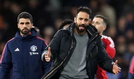 Amorim: Man Utd manager called 'naive' for saying Man Utd want to win Premier League title Amorim: Man Utd manager called 'naive' for saying Man Utd want to win Premier League title