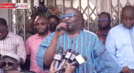 Bawumia pledges CCTV installation to improve security at Kantamanto Market