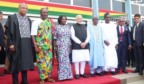  Shri Narendra Modi (4th from left), Prime Minister of India, with Prof. Naana Jane Opoku-Agyemang (3rd from left), Vice-President; Alban Sumana Kingsford Bagbin (4th from right), Speaker of Parliament, and the leadership of Parliament.