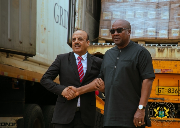 Ghana donates 40 metric tonnes of cocoa products to Palestine in solidarity gesture Ghana donates 40 metric tonnes of cocoa products to Palestine in solidarity gestureGhana donates 40 metric tonnes of cocoa products to Palestine in solidarity gesture