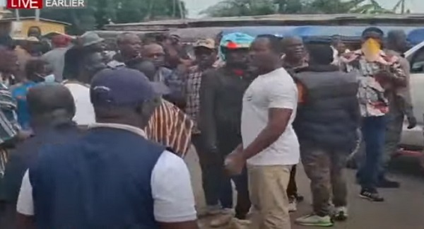 VIDEO: Ablekuma North Rerun: NPP Candidate Nana Akua Afriyie, Hawa Koomson assaulted at polling station VIDEO: Ablekuma North Rerun: NPP Candidate Nana Akua Afriyie, Hawa Koomson assaulted at polling station