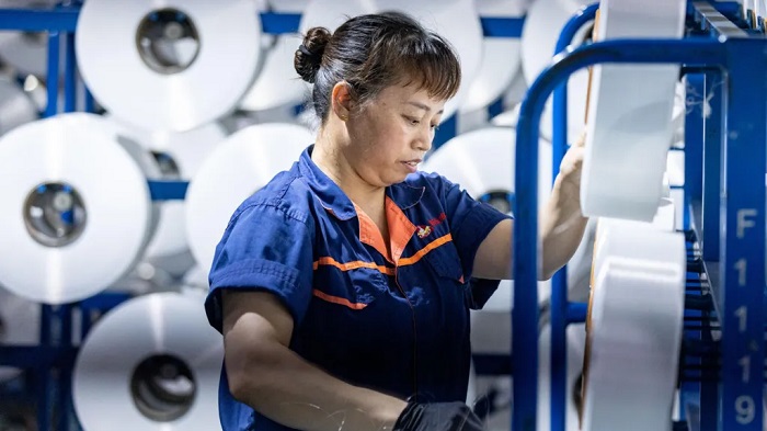 China growth beats expectations as Trump tariffs loom