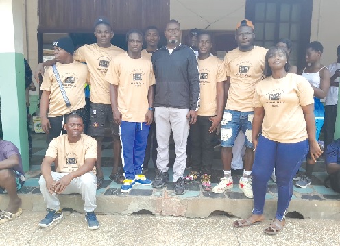• Alfred Nii Kotey Ashie in black MP for Odododiodioo, with some member of the Street Academy • Alfred Nii Kotey Ashie in black MP for Odododiodioo, with some member of the Street Academy