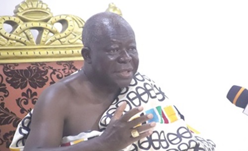 Otumfuo Osei Tuatu II, Asantehene, speaking at a meeting of the Ashanti Regional House of Chiefs in Kumasi Otumfuo Osei Tuatu II, Asantehene, speaking at a meeting of the Ashanti Regional House of Chiefs in Kumasi