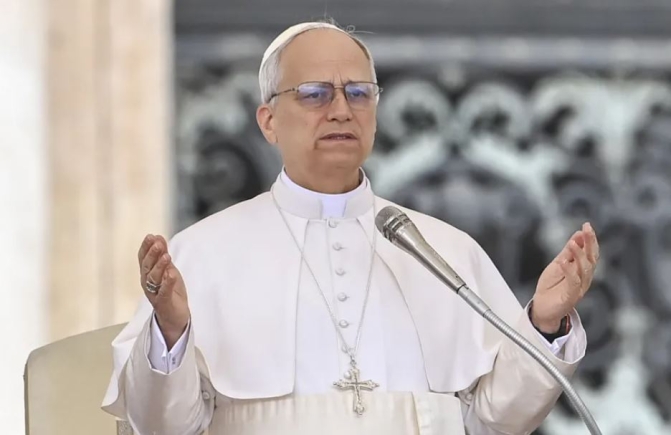 Pope Leo XIV attends general audience in St. Peter’s Square at the Vatican, on May 21, 2025. [isabella Bonotto – Anadolu Agency ]