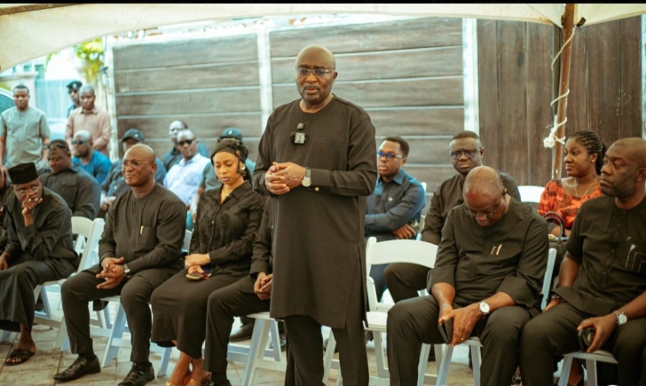 Former Veep Bawumia consoles bereaved families, joins national mourning for crash victims