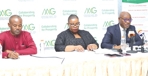 Kwasi Agyei (right), Controller and Accountant-General, addressing the media at the press briefing. Picture: BENEDICT OBUOBI Kwasi Agyei (right), Controller and Accountant-General, addressing the media at the press briefing. Picture: BENEDICT OBUOBI