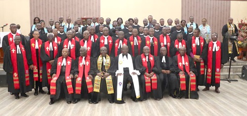 Rt Rev. Dr Abraham Nana Opare Kwakye (middle), Rev. Andrew Jackson Teye Odjawo (third from left), members of the general assembly and the new commissioned probationers