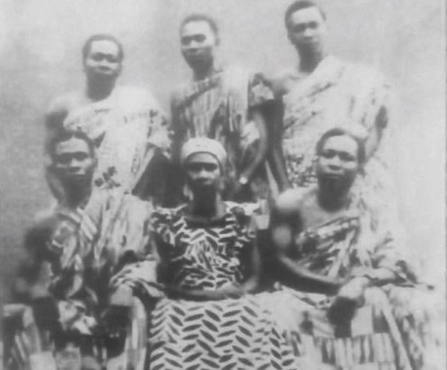 Paa Bekoe (left) with Mama Amma Ansaa (seated middle), Papa Atiemo (right), Papa Atta (standing left), Papa Asa (standing middle) and Papa Adi (standing right) Paa Bekoe (left) with Mama Amma Ansaa (seated middle), Papa Atiemo (right), Papa Atta (standing left), Papa Asa (standing middle) and Papa Adi (standing right)