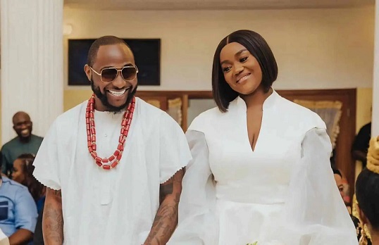 I want two more kids – Chioma begs Davido