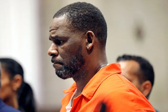 R Kelly R Kelly rushed to hospital after overdosing in prison, lawyers say