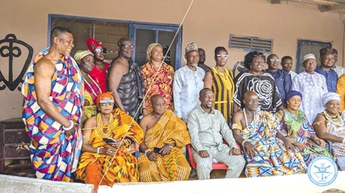  Adamu Musa Kalamu (seated 3rd from left), MCE for Ablekuma North. With him is Nii Adama II (seated 3rd from right), Odorkor Official Town Mantse, after the visit to his palace by the MCE and his entourage