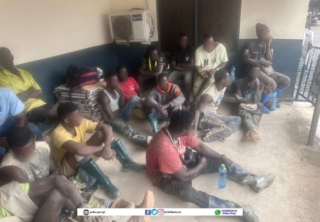 Police arrest 23 in anti-galamsey operations in Wassa, seize 64 changfans