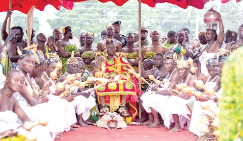 Asantehene Otumfuo Osei Tutu II sitting in state Asantehene Otumfuo Osei Tutu II sitting in state