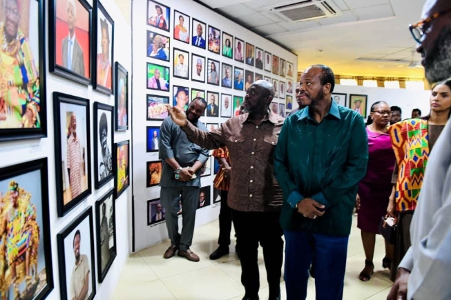 King Mswati III (2nd from left), Nontsetselelo Magongo, his ninth wife, and other members of his entourage being shown a photo gallery at KNUST King Mswati III (2nd from left), Nontsetselelo Magongo, his ninth wife, and other members of his entourage being shown a photo gallery at KNUST