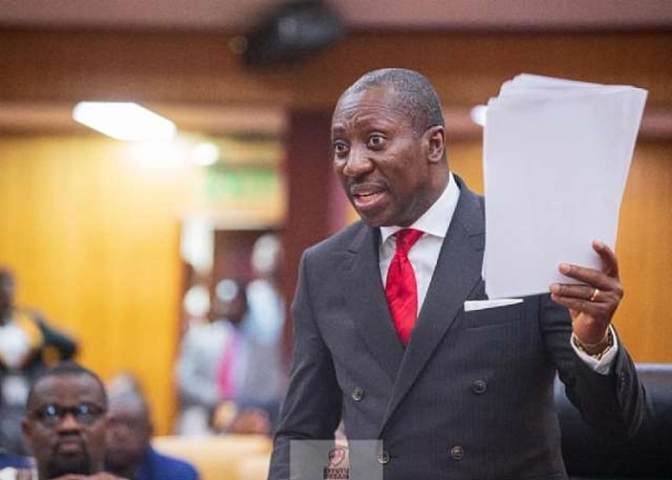Minority leader questions economic projections, says 2025 budget offers nothing new and brings no hope