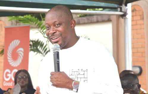 Edward Abambire Bawa (right), Acting Group CEO & MD of GOIL Plc, addressing Staff of the company Edward Abambire Bawa (right), Acting Group CEO & MD of GOIL Plc, addressing Staff of the company