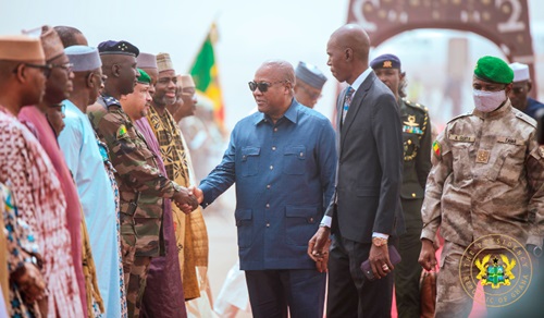 President John Dramani Mahama (3rd from right) exchanging pleasantries with some Malian government officials during his visit. With them is General Assimi Goita (right), Mali’s Transition President President John Dramani Mahama (3rd from right) exchanging pleasantries with some Malian government officials during his visit. With them is General Assimi Goita (right), Mali’s Transition President