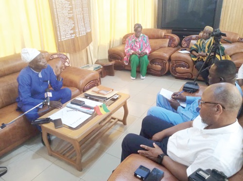 Ali Adolf John (left), Northern Regional Minister, interacting with Albert W. Nyeteng (2nd from right ), Regional Production Manager of GWL, and other officials Ali Adolf John (left), Northern Regional Minister, interacting with Albert W. Nyeteng (2nd from right ), Regional Production Manager of GWL, and other officials