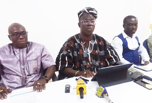 Dr Samuel K. Boakye-Boateng (middle), Upper East Regional Director of Health Services, addressing the media Dr Samuel K. Boakye-Boateng (middle), Upper East Regional Director of Health Services, addressing the media