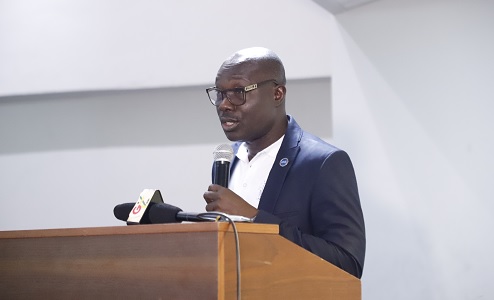 Dr Anthony Arko Adjei (right), President of the Ghana Institution of Surveyors, addressing participants in the meeting. Picture: EDNA SALVO KOTEY Dr Anthony Arko Adjei (right), President of the Ghana Institution of Surveyors, addressing participants in the meeting. Picture: EDNA SALVO KOTEY