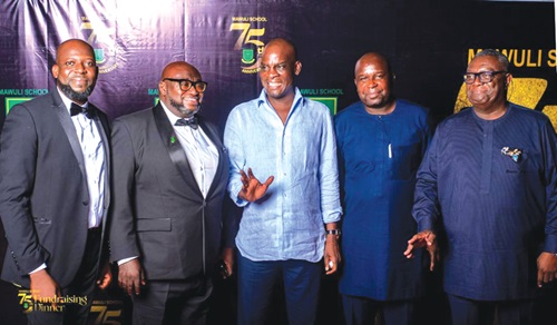 Haruna Iddrisu (midde), Minister of Education, with some executives of the Old Mawuli Student Union after the Mawuli School’s 75th anniversary fundraising dinner Haruna Iddrisu (midde), Minister of Education, with some executives of the Old Mawuli Student Union after the Mawuli School’s 75th anniversary fundraising dinner