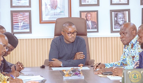 John Abdulai Jinapor (middle), Minister of Energy and Green Transition, addressing the five-member committee during the meeting John Abdulai Jinapor (middle), Minister of Energy and Green Transition, addressing the five-member committee during the meeting