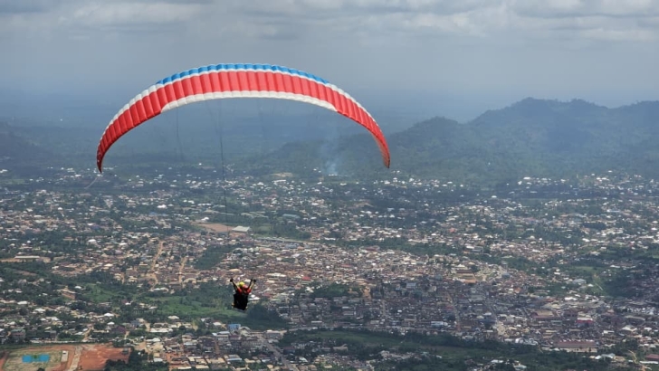 Kwahu Easter paragliding festival opens at Odweanoma