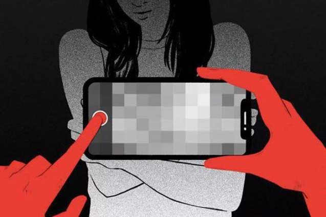 Ghanaians warned to stop saving nude images/videos on devices Ghanaians warned to stop saving nude images/videos on devices