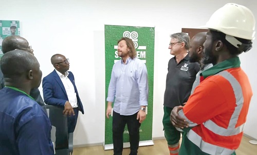 Frederick Albrecht, Managing Director (middle), in a chat with Henry Kwadwo Boateng, IET-GH President. Looking on are members of CBI Ghana and IET-GH Frederick Albrecht, Managing Director (middle), in a chat with Henry Kwadwo Boateng, IET-GH President. Looking on are members of CBI Ghana and IET-GH