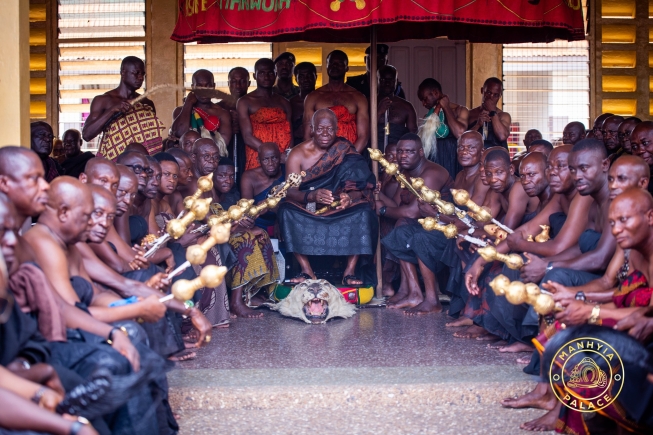 Asantehene directs Mamponghemaa to bury late Mamponghene in next 3 weeks Asantehene directs Mamponghemaa to bury late Mamponghene in next 3 weeks