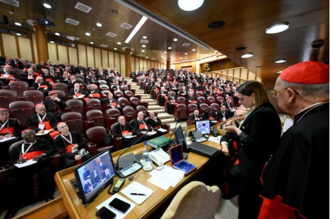 Cardinals enter seclusion ahead of secret conclave to elect new pope