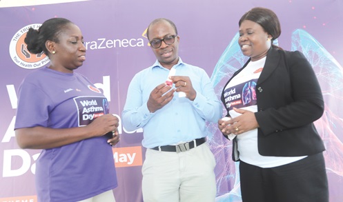 Dr Allen Steele-Dadzie (middle), Senior Specialist in Family Medicine and Asthma, explaining the use of an inhaler. With him are Dr Juliana Oye Ameh (right), Chief Executive Officer, Trust Hospital, and Dr Nana Ama Abankwa, Family Physician and Chief of Medical Staff, Trust Hospital. Picture: SAMUEL TEI ADANO Dr Allen Steele-Dadzie (middle), Senior Specialist in Family Medicine and Asthma, explaining the use of an inhaler. With him are Dr Juliana Oye Ameh (right), Chief Executive Officer, Trust Hospital, and Dr Nana Ama Abankwa, Family Physician and Chief of Medical Staff, Trust Hospital. Picture: SAMUEL TEI ADANO