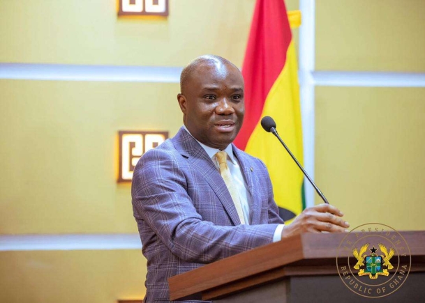 Govt's fee relief to cover only Legon, KNUST, UCC and other public tertiary institutions – Minister