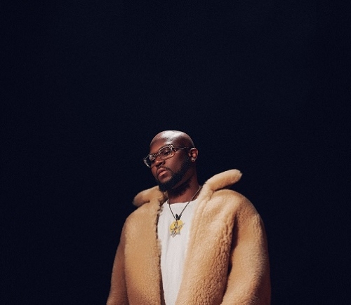 King Promise is Artiste of the Year #TGMA26: King Promise wins Artiste of the Year, King Paluta grabs popular song of the year with Aseda