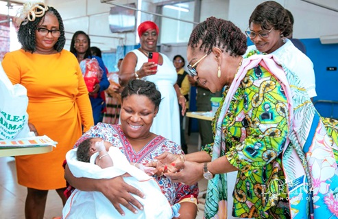 Lordina Mahama (right), the First Lady, interacting with a mother and her newborn baby Lordina Mahama (right), the First Lady, interacting with a mother and her newborn baby