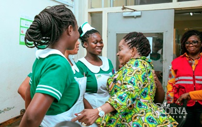 Lordina Mahama commending some nurses at the maternity ward
