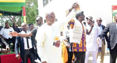 Moses Kabu Ocansey (left), the President’s nominee for Ga South Municapal Assembly, being introduced by Kwabena Apea Ayeh (right), Municipal Electoral Officer, after the confirmation. Picture: ESTHER ADJORKOR ADJEI