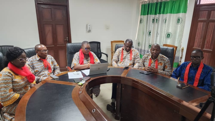 Dr. Stephany Adongo (middle), President of the UDS-GAUA, with other association members briefing the press Administrative staff of UDS declare indefinite strike over withdrawal of office-holding allowances