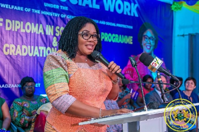 Dr Agnes Naa Momo Lartey, Minister for Gender, Children and Social Protection speakingt at the event