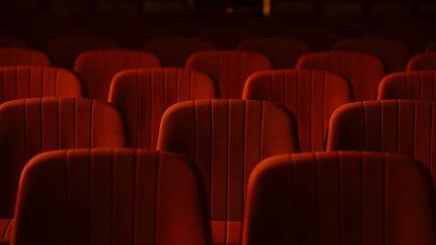 Ceiling collapses on woman during movie screening Ceiling collapses on woman during 'Final Destination' screening