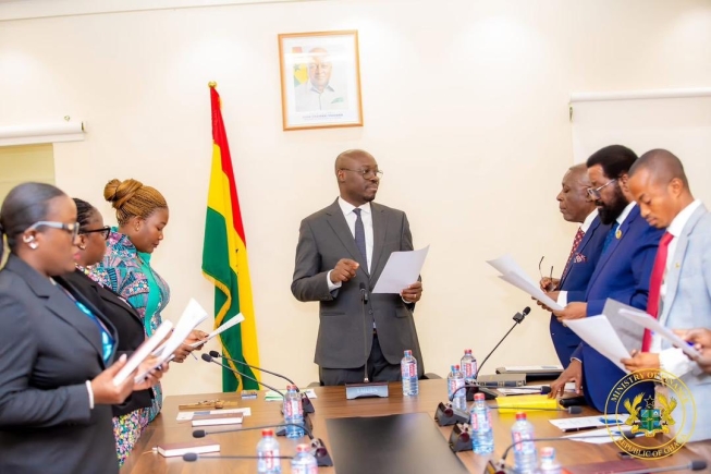 LIST: See the members of the New Minerals Income Investment Fund Board LIST: See the members of the New Minerals Income Investment Fund Board
