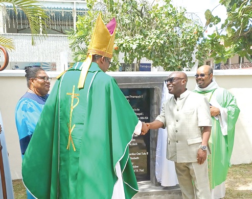 Ivor Agyeman-Duah (2nd from right) with the church leaders at the unveiling of the plaque