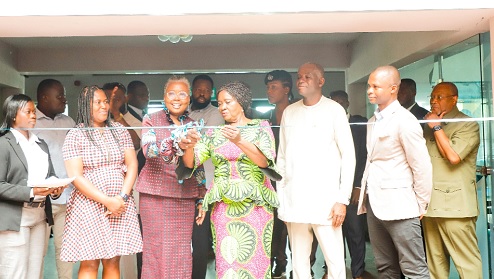 Prof. Naana Jane Opoku-Agyemang (3rd from right), Vice- President, being assisted by Emelia Arthur (3rd from left), Minister of Fisheries and Aquaculture, to officially cut a tape to open the Aquaculture Ghana 2025 Exhibition. Looking on are Dr Anim Somuah (2nd from right), Board Chairman of the Chamber of Aquaculture Ghana; Jacob D. Adzikah (right), CEO of the Chamber of Aquaculture Ghana, and other dignitaries. Picture: EDNA SALVO KOTEY 