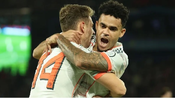Luis Diaz's double helped 10-man Bayern Munich beat PSG 2-1